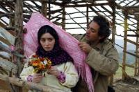 بهرام رادام و ژاله صامتی در نمایی از فیلم « گیلانه»