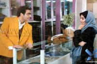 بهزاد خداویسی و ماهایا پطروسیان در نمایی از فیلم «قاصدک»